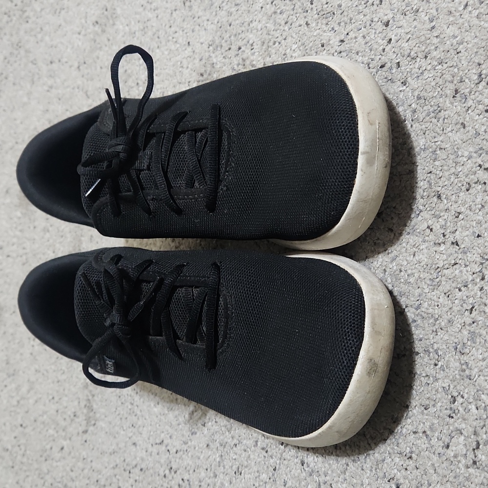 Kizik Unisex Madrid Eco Knit Sneakers in Black Size M 10.5/W 12 - Picture 7 of 13
